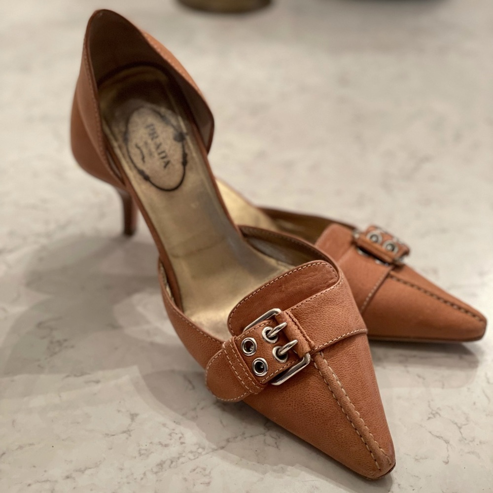 PRADA Leather D’orsay Kitten Pump w/ buckle